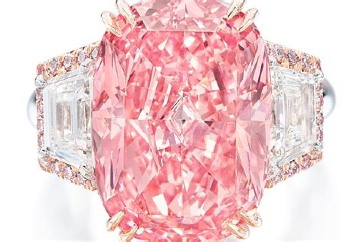Are pink diamonds expensive
