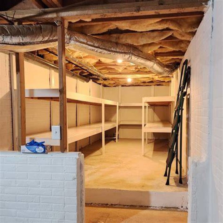 Can a crawl space be used for storage
