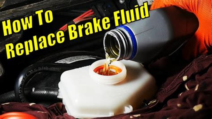 Can brake fluid be red