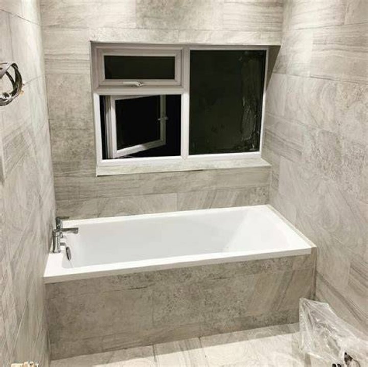 Can I paint a bath panel