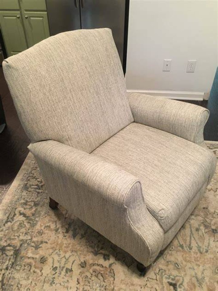 Can recliners be reupholstered