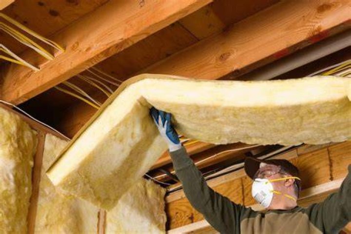 Can you throw insulation in the garbage