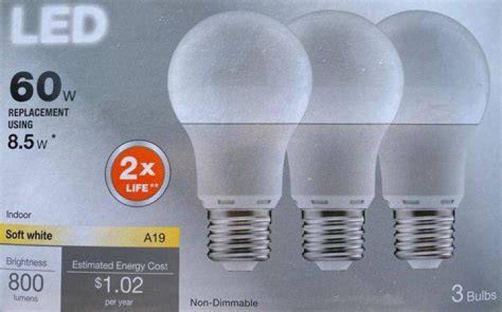 Do CFL bulbs need a ballast