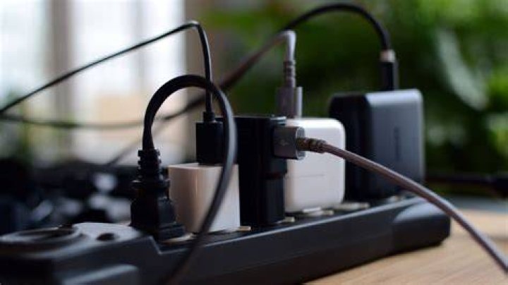 Do devices use electricity when plugged in