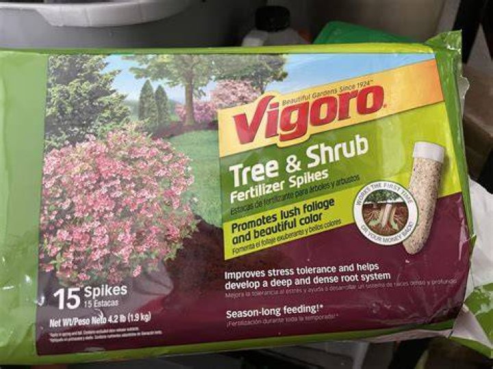 Do tree fertilizer stakes work