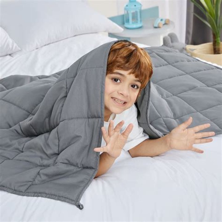 Does a weighted blanket need a cover
