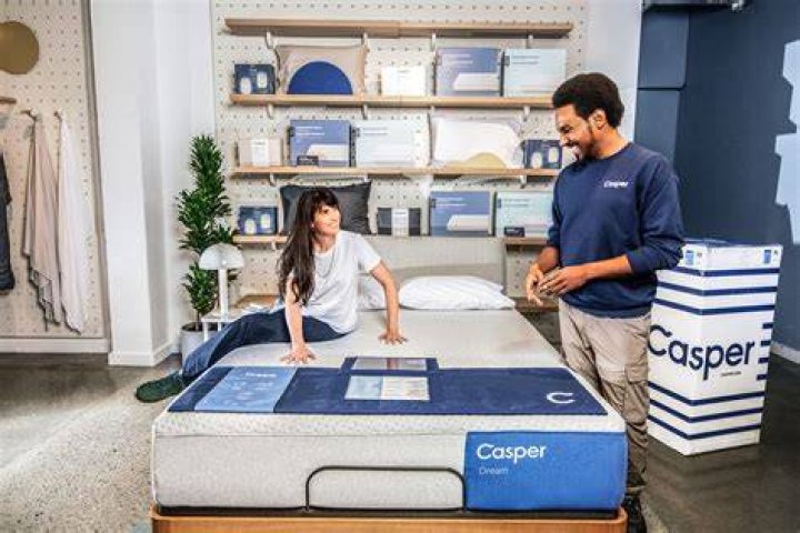 Does Casper have a store