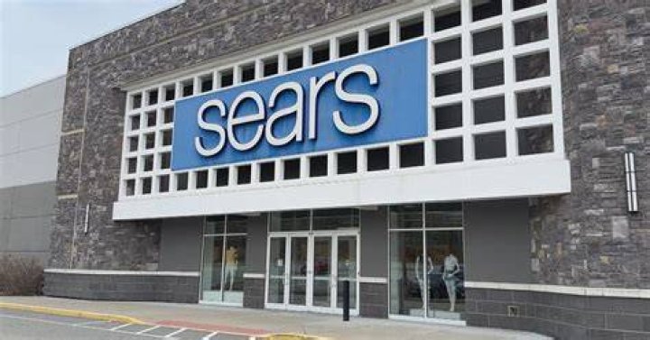 Does the Sears outlet deliver
