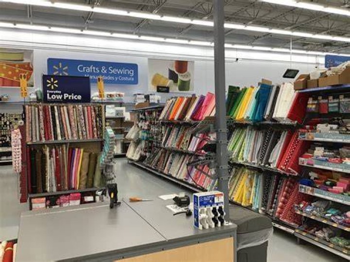 Does Walmart sell fleece fabric