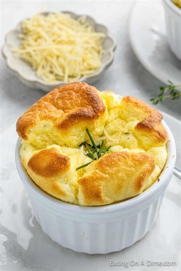 How big is a souffle dish