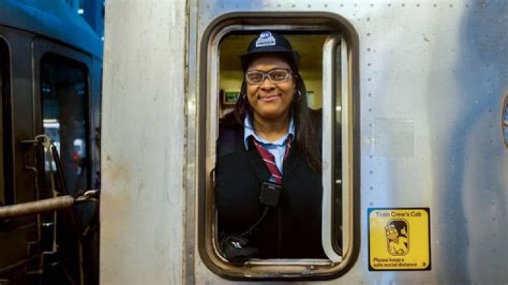 How do I become a MTA train operator