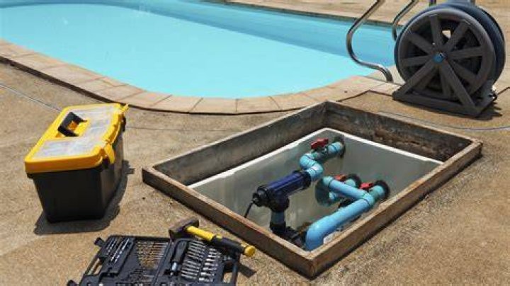 How do I keep my pool from turning yellow
