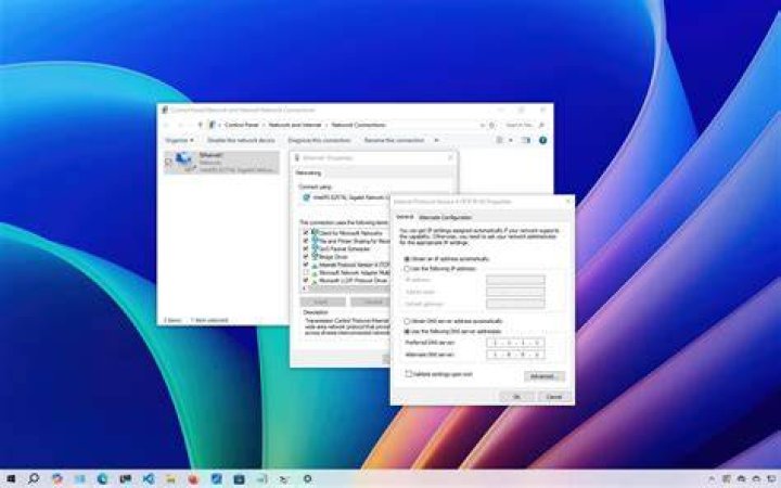 How do I open DNS Manager in Windows 10