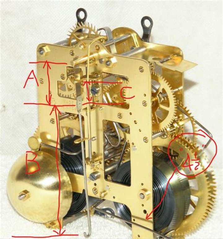 How do you set the chime on a Seth Thomas Clock