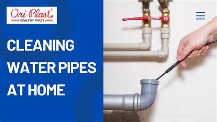 How do you stop water pipes from sweating