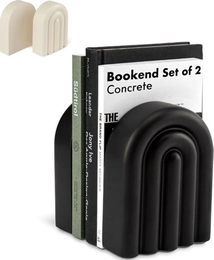 How heavy should bookends be