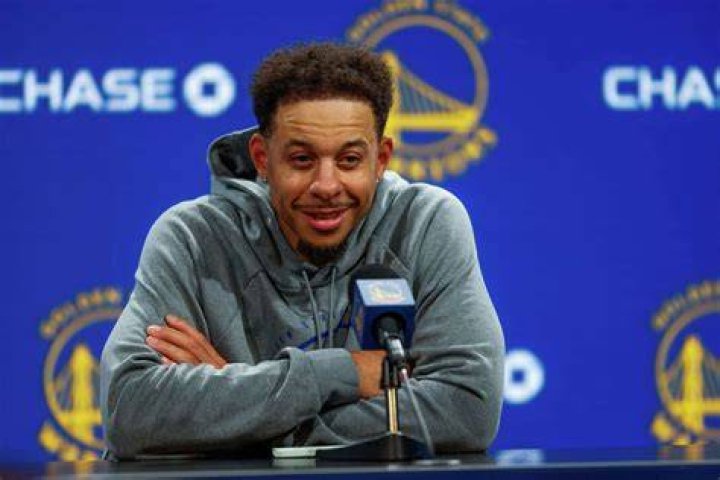 How long is Seth Curry contract