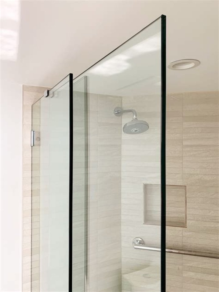 How thick is a glass panel