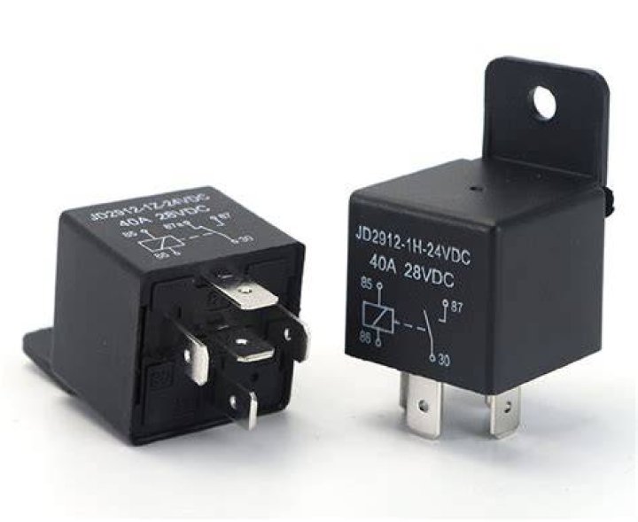 Is 12v AC the same as 12v DC