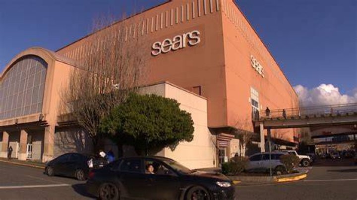 Is Springfield MO Sears closing