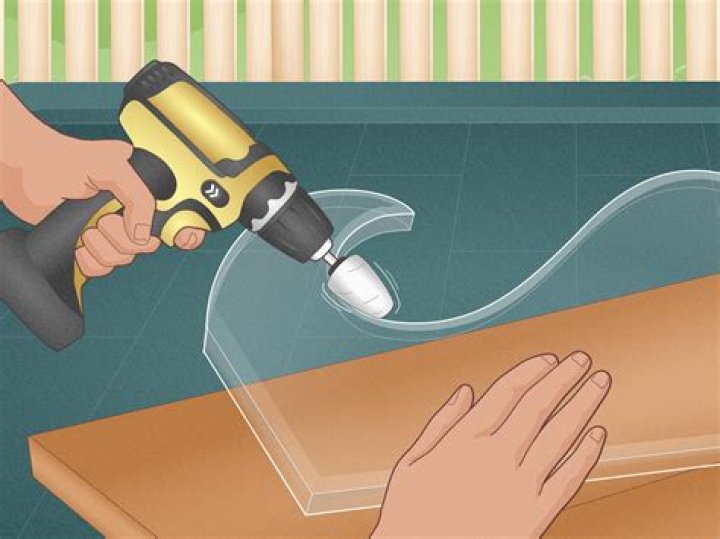 What do you cut acrylic sheets with