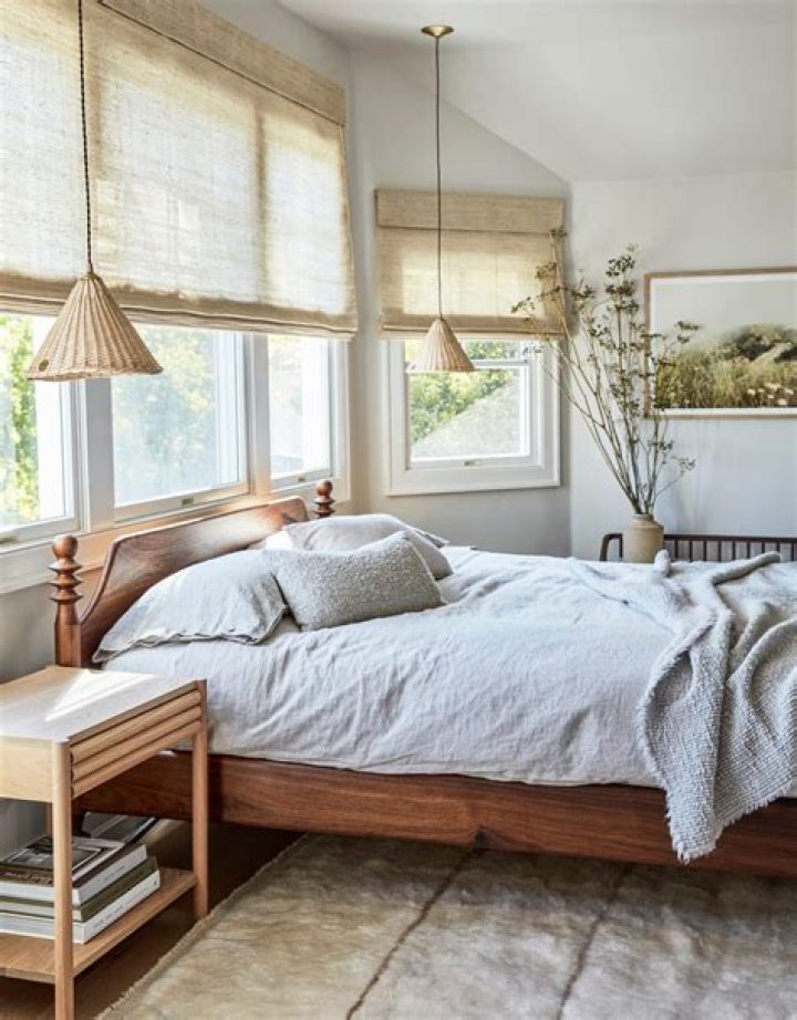 What does a guest bedroom need