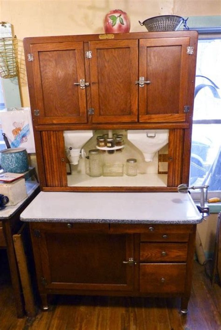 What is a kitchen Hoosier