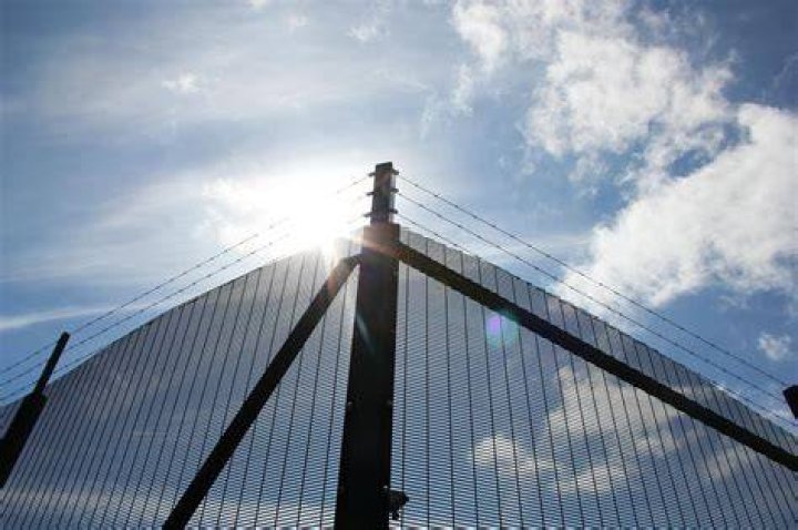 What is cleft fencing