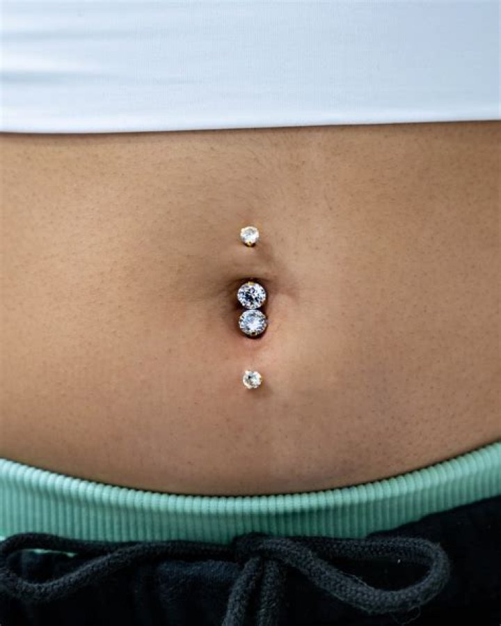 What is the best belly button ring material