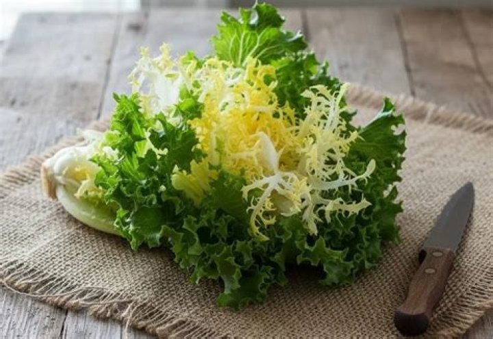 What lettuce is crunchy