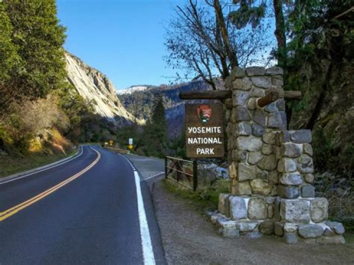 What time does Yosemite entrance open