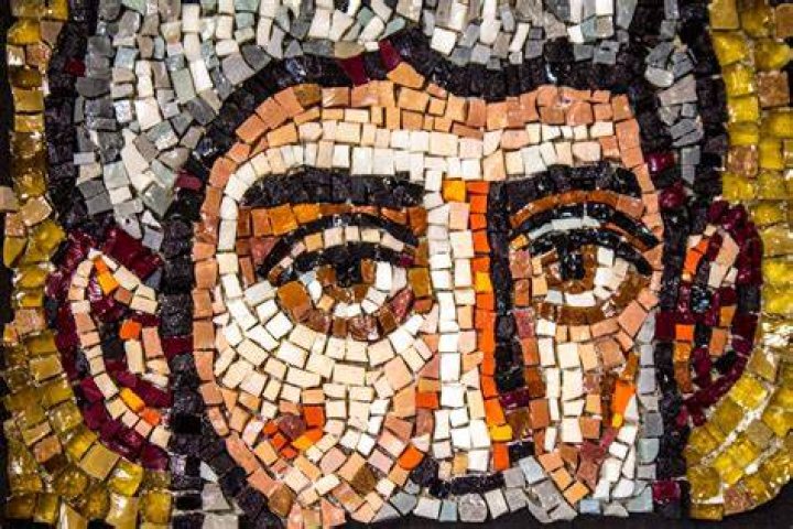 Who created mosaic art