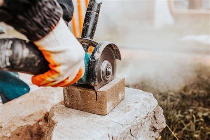 Will a grinder cut concrete