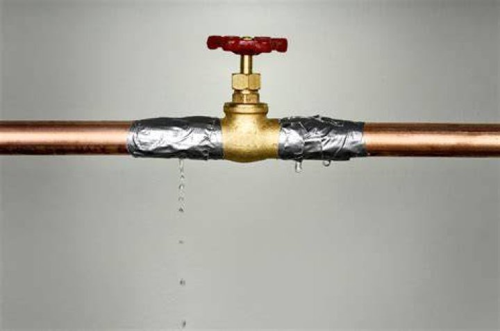 Will plumbers putty seal a leak